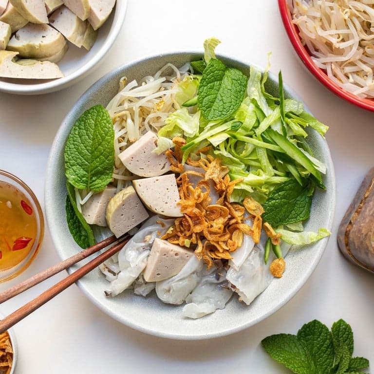 Banh Cuon (Vietnamese Steamed Rice Rolls)