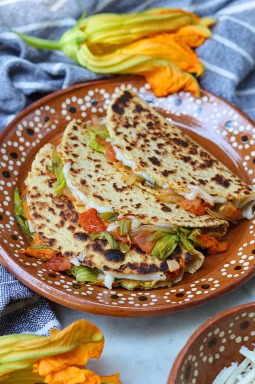 Quesadillas de Flor de Calabaza