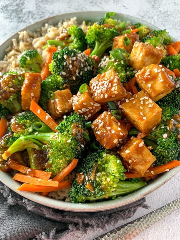 Orange Beef-Style Tofu Stir-Fry