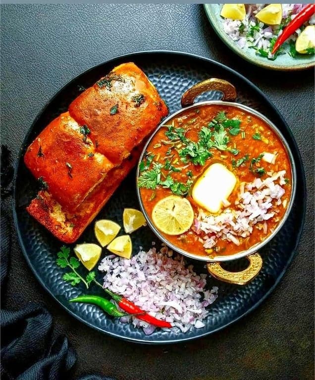 Mumbai Street-Style Pav Bhaji