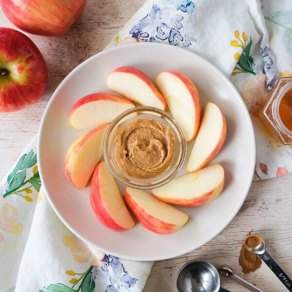 Apple Slices with Peanut Butter & Honey