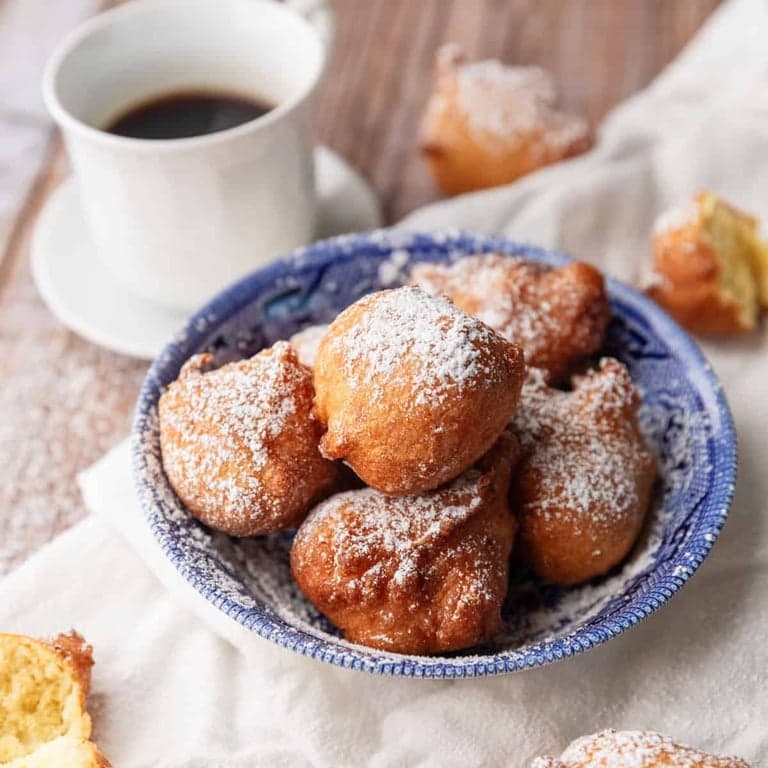 Zeppole (Italian Fried Dough Pastry with Sugar)