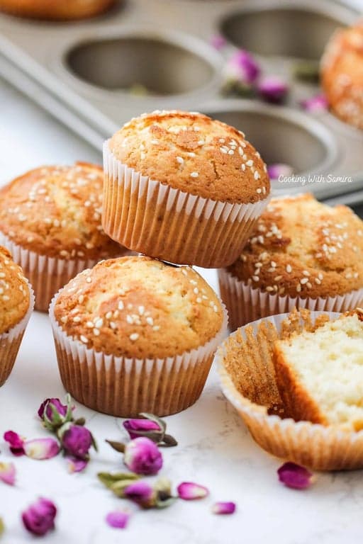 Yazdi Cakes (Persian Cardamom Muffin Cakes)