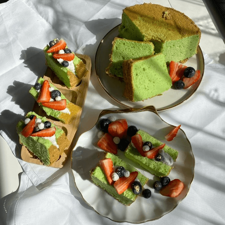 Pandan Chiffon Cake